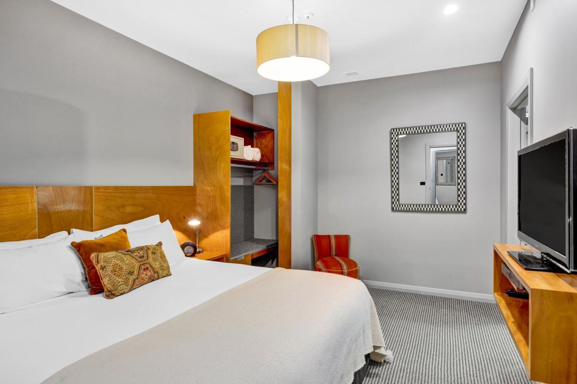 King&Queen Hotel Suites New Plymouth Buitenkant foto