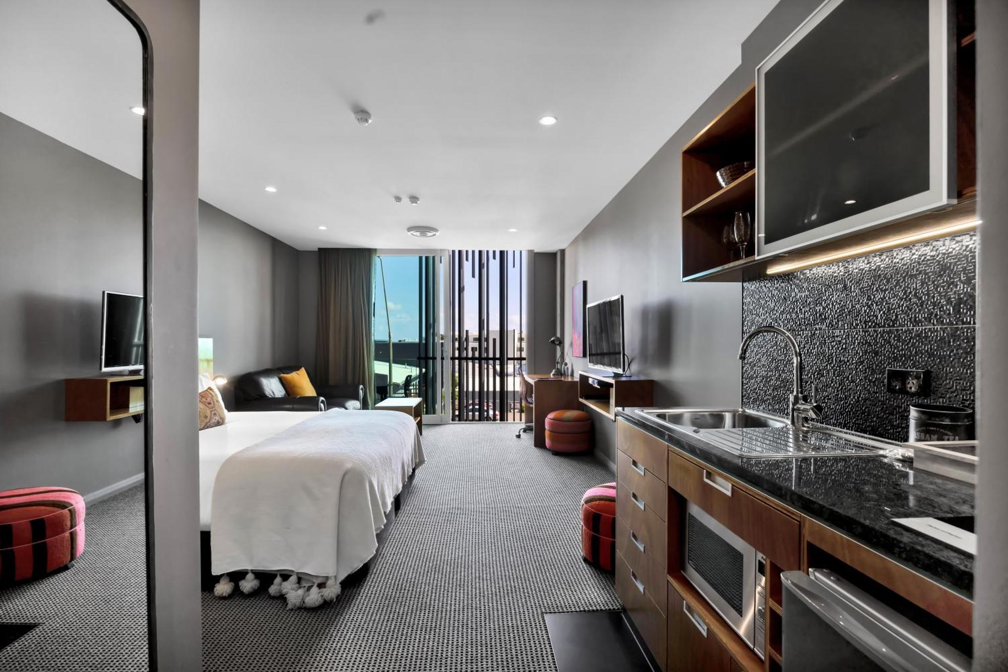 King&Queen Hotel Suites New Plymouth Buitenkant foto